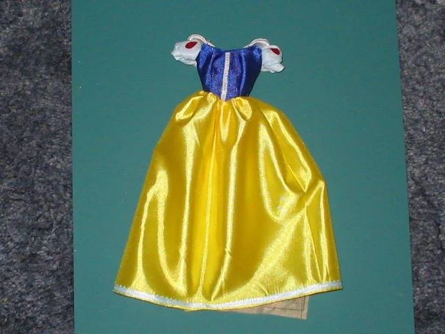 Snow Whte Barbie dress.webp